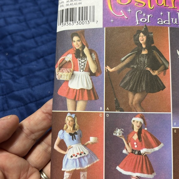 Simplicity 4015 Adult Costume Pattern - Halloween- Dance- skating - Picture 6 of 6